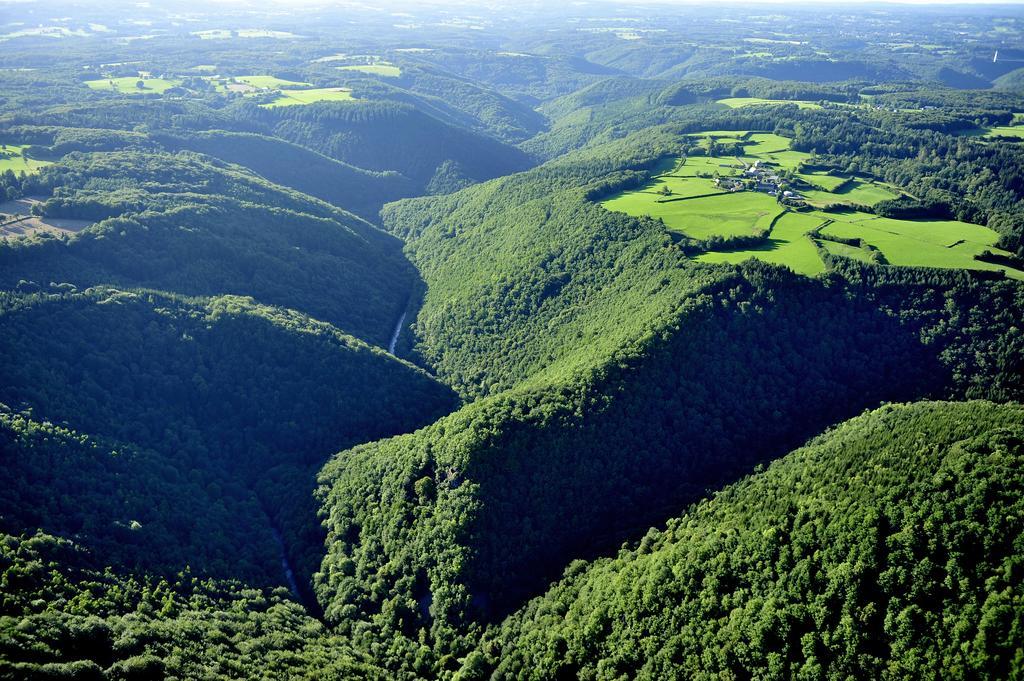 Отель Vvf Correze Pays D'Eygurande Экстерьер фото