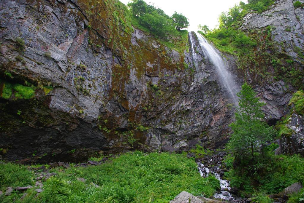 Отель Vvf Correze Pays D'Eygurande Экстерьер фото